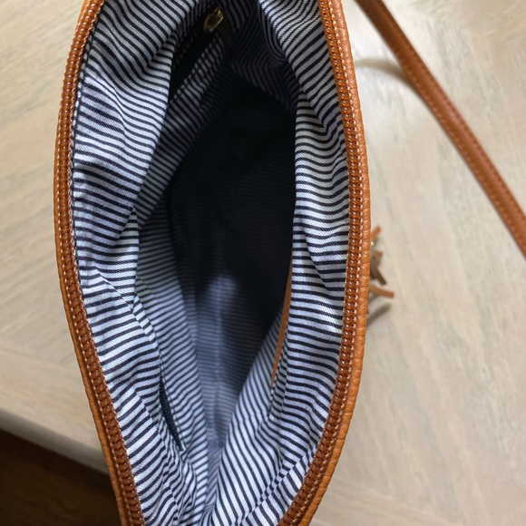 Malibu Crossbody Bag - Picture 4 of 6